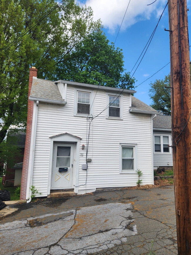 502 E 1st St, Unit 4, Unit 4