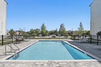 Sandlake Palazzo in Orlando, FL - Building Photo - Building Photo