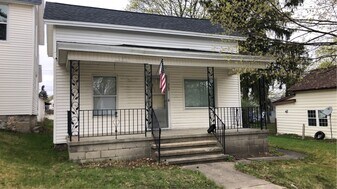 307 N Warren Ave in Big Rapids, MI - Building Photo