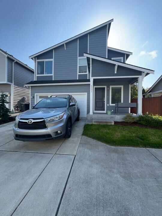 6301 84th Ave NE in Marysville, WA - Building Photo