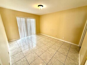 10400 Boynton Pl Cir in Boynton Beach, FL - Building Photo - Building Photo