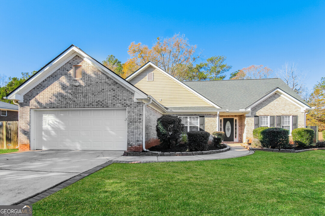 35 Chapman Way in Covington, GA - Foto de edificio