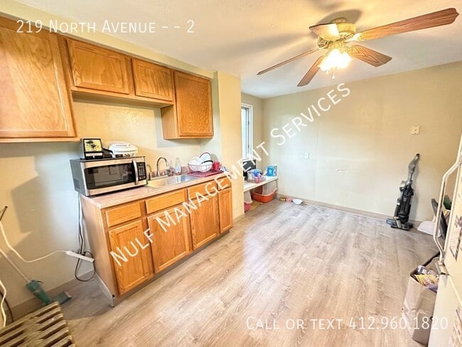 219 North Ave in East Pittsburgh, PA - Building Photo - Building Photo
