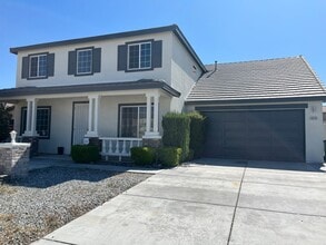 15115 Biltmore St in Adelanto, CA - Building Photo - Building Photo