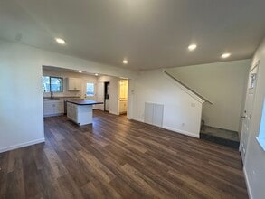 110 Maple St in Phoenix, OR - Building Photo - Building Photo