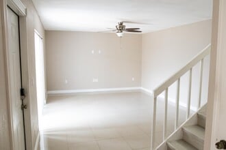 70 Lake Arbor Dr in Palm Springs, FL - Building Photo - Building Photo