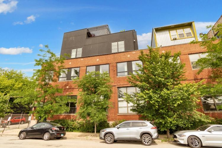 407 N Elizabeth St in Chicago, IL - Building Photo