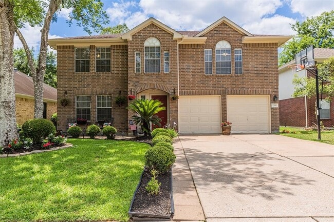 property at 17106 Summer Hollow Dr