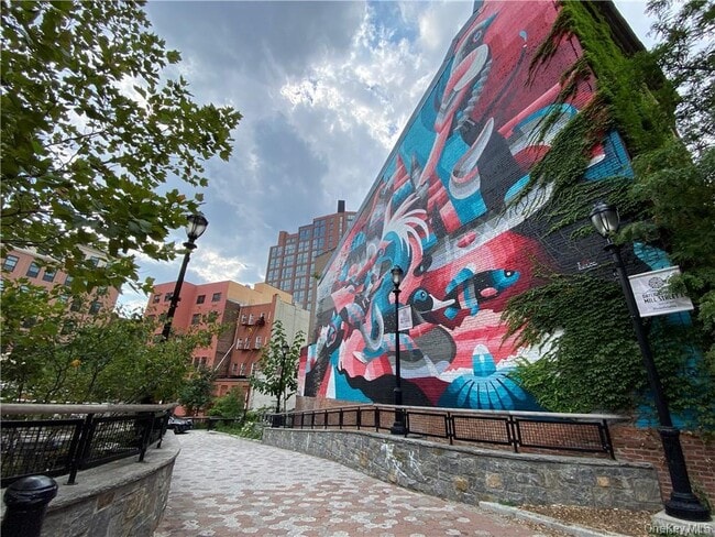 2 Mill St in Yonkers, NY - Foto de edificio - Building Photo