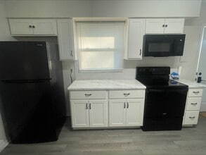 331 W Kibby St in Lima, OH - Building Photo - Building Photo