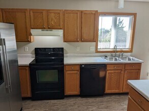 5212 Black Walnut Dr in McFarland, WI - Foto de edificio - Building Photo