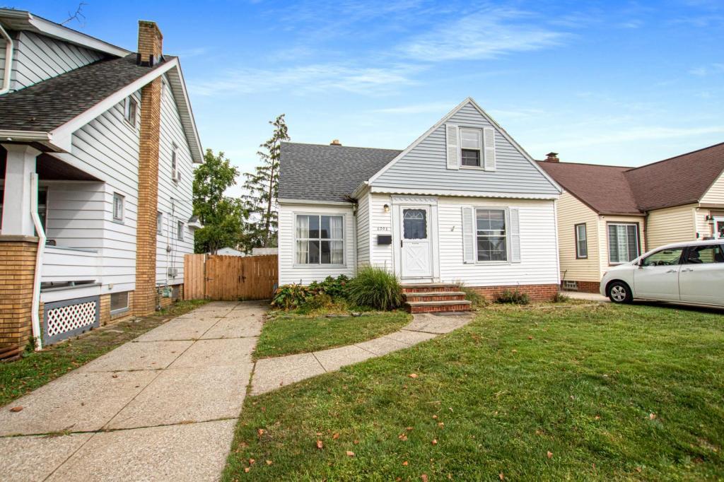 6206 Alber Ave in Parma, OH - Building Photo