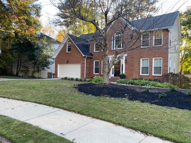 property at 4440 Pinehollow Ct