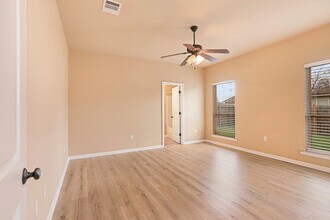 15458 Rose Stone Dr in Prairieville, LA - Building Photo - Building Photo