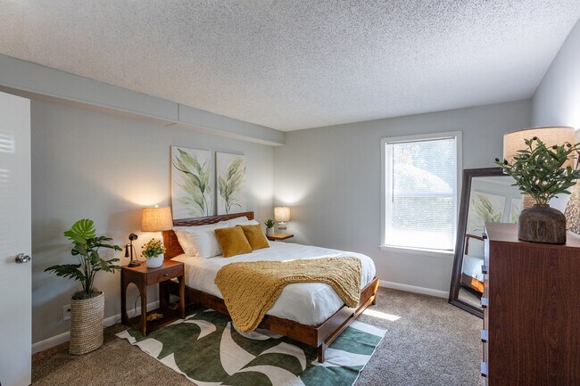 Summerfield Place in Goodlettsville, TN - Building Photo - Interior Photo