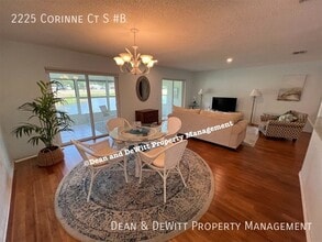 2225 Corinne Ct S in St. Petersburg, FL - Building Photo - Building Photo