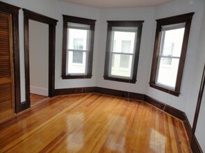 101 Heath St, Unit 1 in Somerville, MA - Building Photo - Building Photo