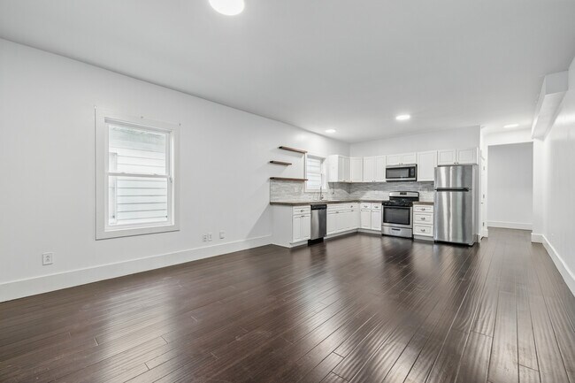 1613 Nowland Ave in Indianapolis, IN - Building Photo - Building Photo