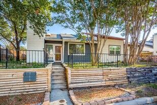 511 Post Oak Ln in Allen, TX - Building Photo