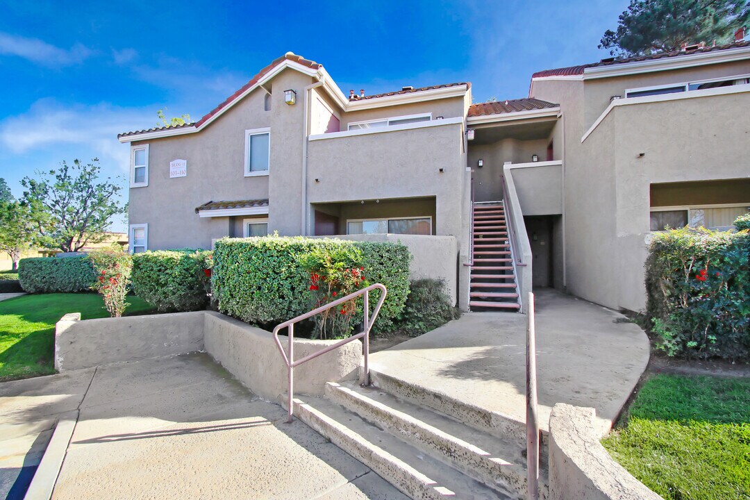 200 E Alessandro Blvd in Riverside, CA - Building Photo