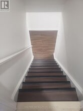 1445 Cordick St in Oshawa, ON - Building Photo - Building Photo