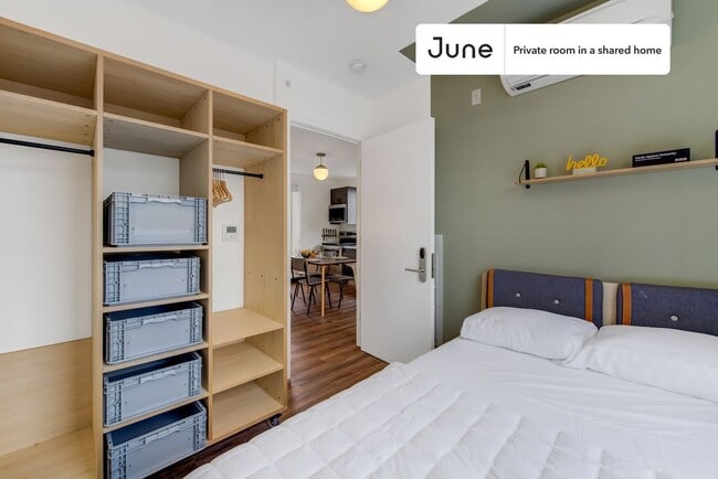 Room in Shared 4.0 bed/2 bath home in Brooklyn, NY - Building Photo - Building Photo