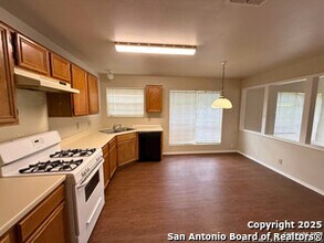 1606 Kingsbridge in San Antonio, TX - Building Photo - Building Photo