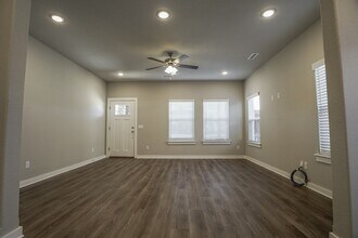 712 N Salem Rd in Fayetteville, AR - Building Photo - Building Photo