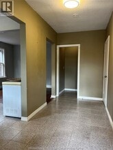 719 Erie St E in Windsor, ON - Foto de edificio - Building Photo