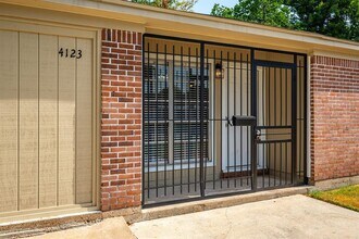 4123 Dacca Dr in Houston, TX - Building Photo - Building Photo