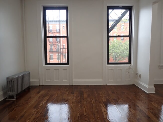 1559 Eastern Pkwy