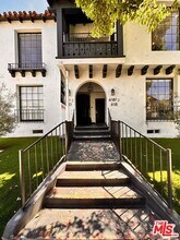 418 N Stanley Ave in Los Angeles, CA - Foto de edificio - Building Photo