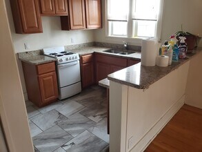 349 Kenwood Ave in Delmar, NY - Building Photo - Building Photo