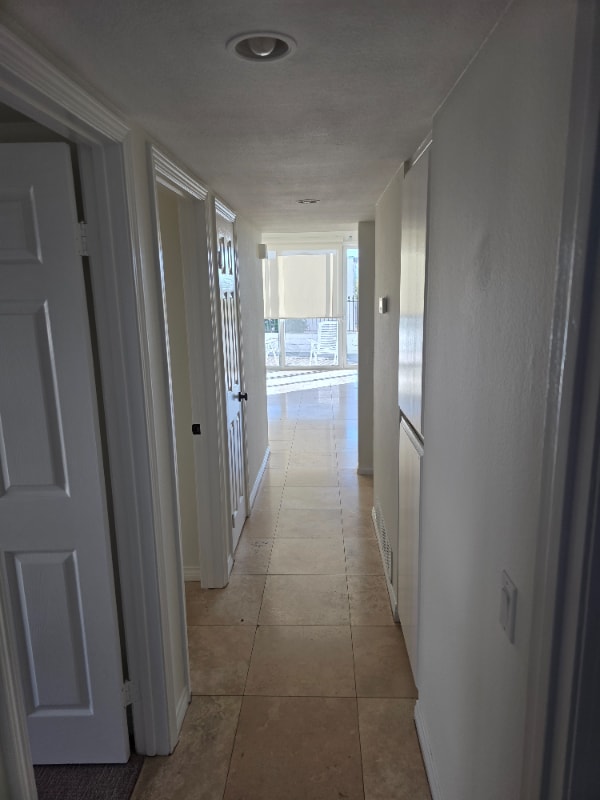 3446 Twin Lake Ridge in Westlake Village, CA - Foto de edificio - Building Photo