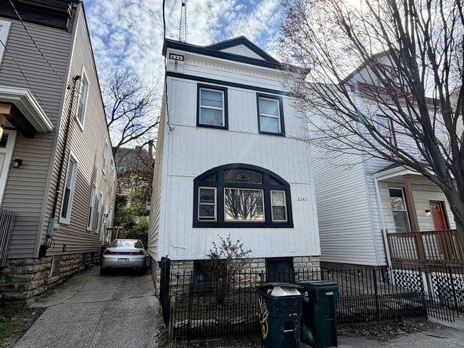 property at 2242 Victor St
