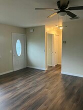 7570 Berwick St in North Port, FL - Building Photo - Building Photo