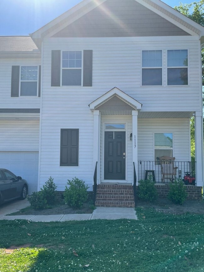 property at 1117 N Lafayette St