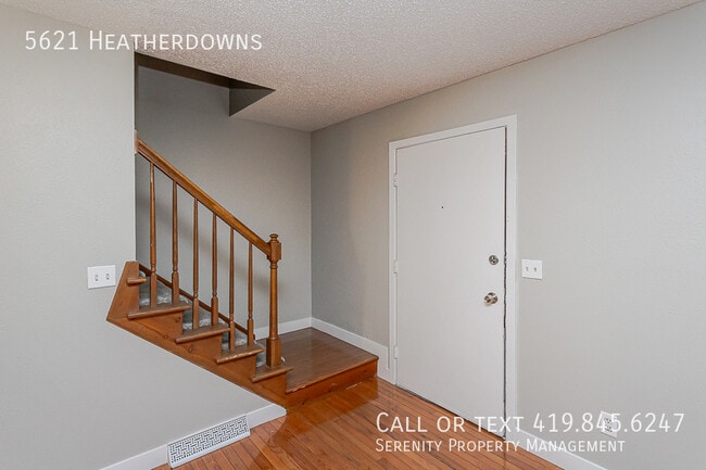 5621 Heatherdowns Blvd in Maumee, OH - Building Photo - Building Photo