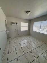 110 W 26th St in Hialeah, FL - Building Photo - Building Photo