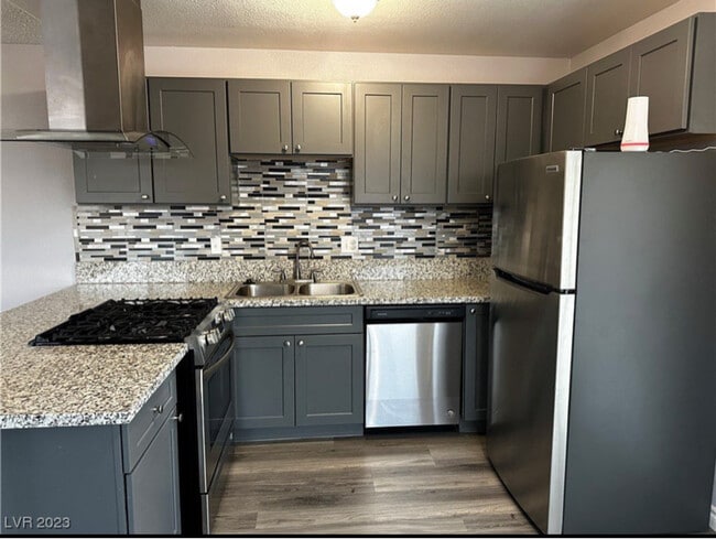 3915 Cll Tereon in Las Vegas, NV - Building Photo - Building Photo