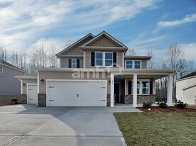 380 Pointe Dr in Dallas, GA - Building Photo