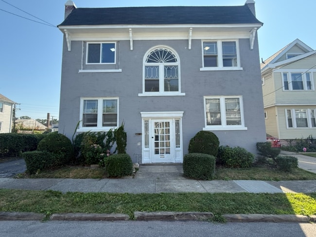 1762 Alcoy Rd in Cleveland, OH - Building Photo - Building Photo