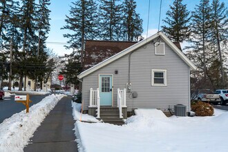 288 Church St in Saratoga Springs, NY - Building Photo - Building Photo