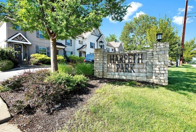 535 Harpeth Park Dr in Nashville, TN - Foto de edificio - Building Photo
