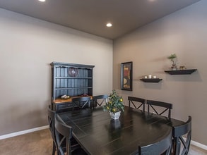 436 Via Del Lago in Thousand Oaks, CA - Building Photo - Building Photo