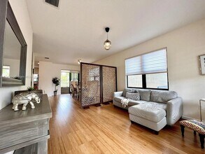965 NE 193rd Ter in Miami, FL - Building Photo - Building Photo