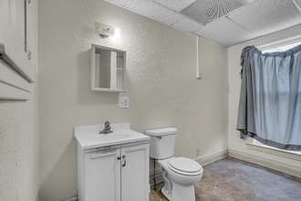 532 Lansing Ave in Jackson, MI - Building Photo - Building Photo