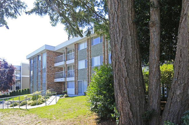 The Barclay in White Rock, BC - Building Photo - Building Photo