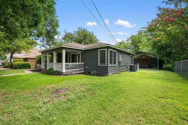 1211 S Church St in Georgetown, TX - Building Photo - Building Photo