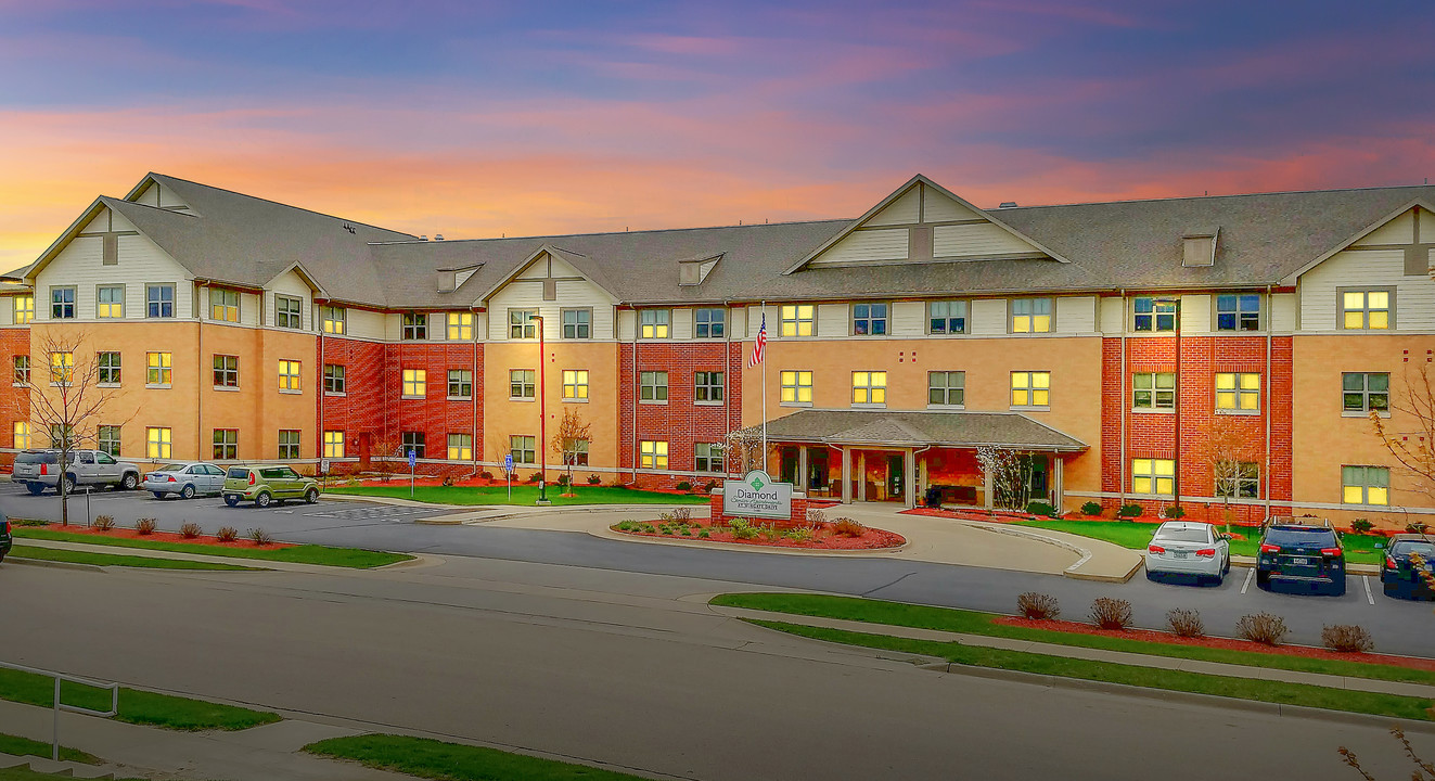 Diamond Senior Apartments in Dubuque, IA - Building Photo